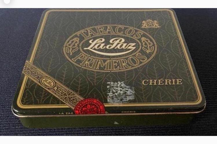 Blik van La Paz 20 sigaren Chérie.  Afm. 12,5x11 cm., Ophalen of Verzenden, Gebruikt, Overige, Overige merken