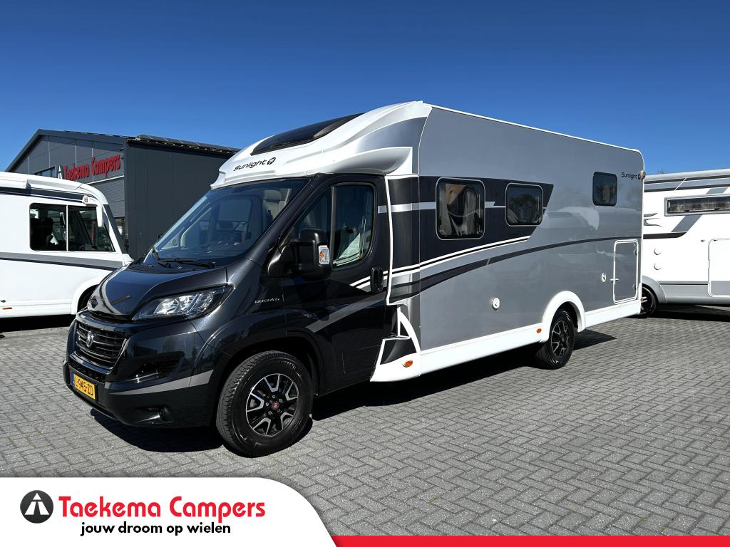 Sunlight Adventure T 68/Enkele-bedden/automaat/level-systeem, Automaat, Sunlight, Fiat, 7 tot 8 meter