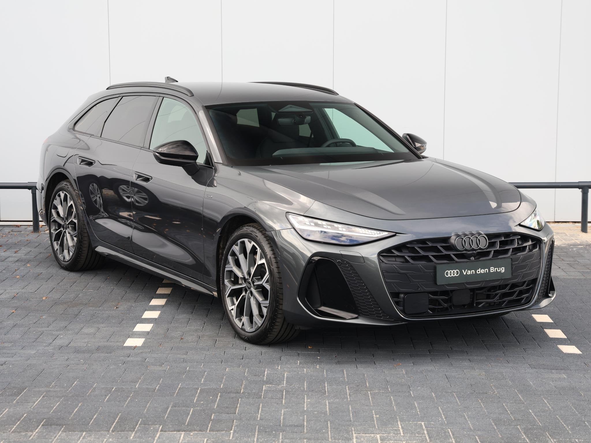 Audi A6 Avant 2.0 e-hybrid quattro S edition 299pk | Trekhaa, Stof, Gebruikt, 4 cilinders, 150 min