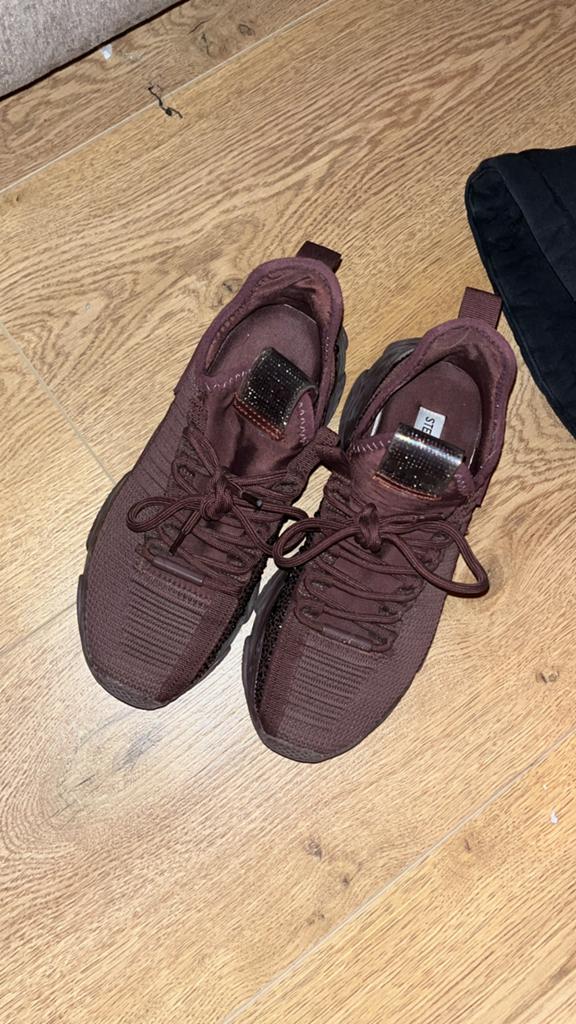 Steve Madden schoenen maat 39 (valt als 38) - amper gedragen, Overige kleuren, Ophalen of Verzenden, Sneakers of Gympen, Zo goed als nieuw
