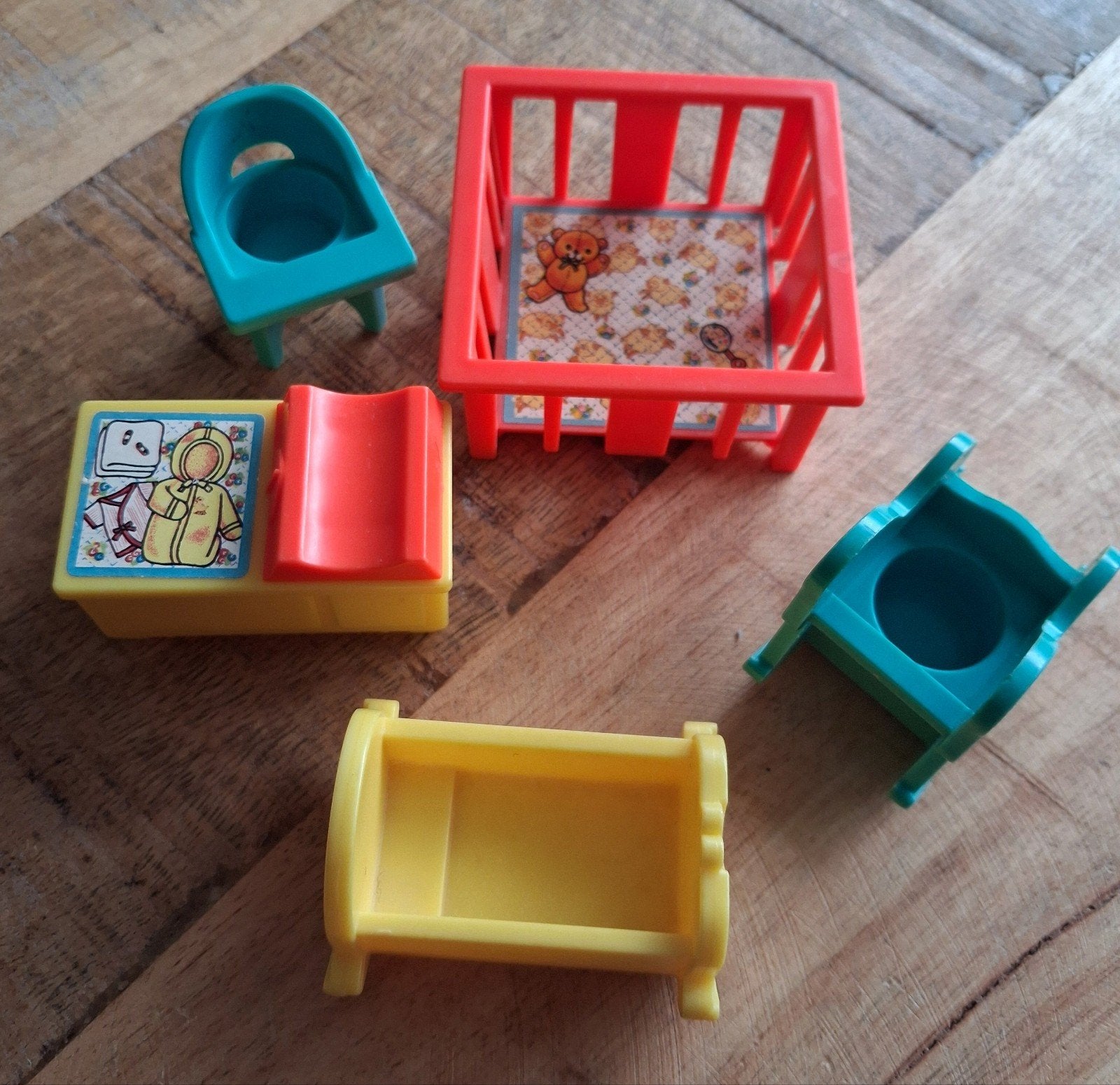 Vintage Fisher-Price poppenhuis meubels - babykamer set, Ophalen of Verzenden, Speelset