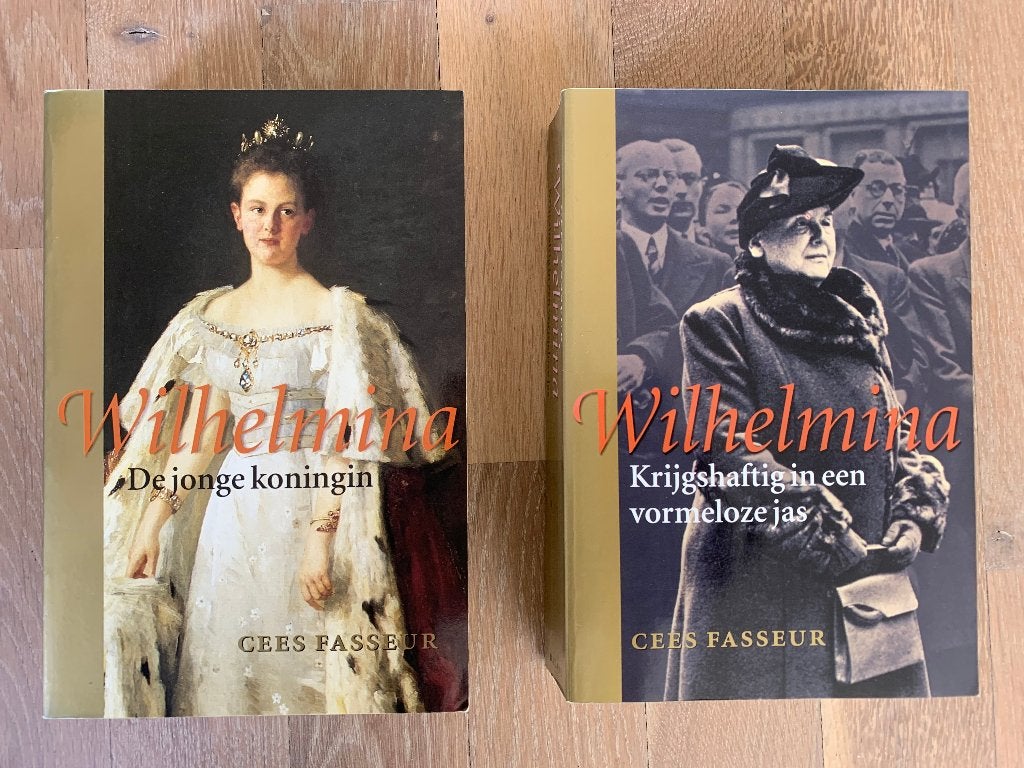 Serie (gedenk)boeken over het Koningshuis., Verzamelen, Ophalen of Verzenden, Gebruikt, Nederland, Tijdschrift of Boek