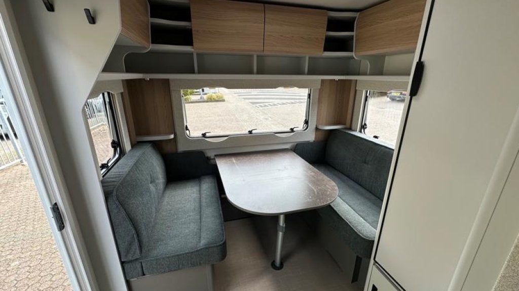 Bürstner B66 490 TL ENKELE BEDDEN - 1.700 KG, Caravans en Kamperen, Standaardzit, Bedrijf, Serviceluik, Bürstner