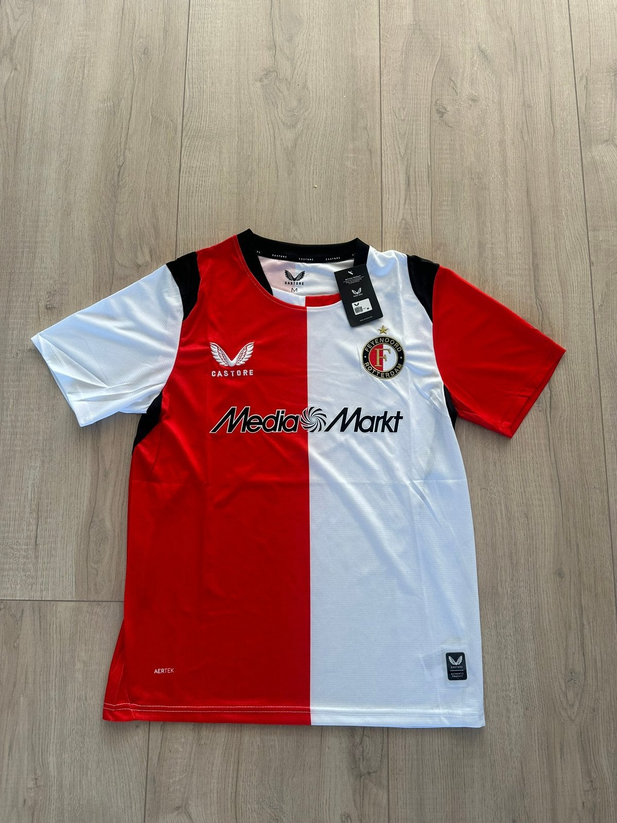 Feyenoord thuis shirt 2026/2027, Sport en Fitness, Maat M, Ophalen of Verzenden, Nieuw, Shirt