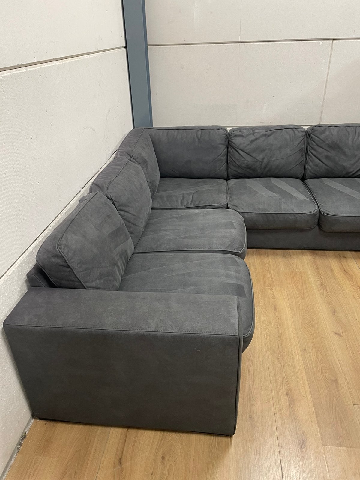 Mooie luxe suede donker groene hoekbank - GEREINIGD!!!, Ophalen, 250 tot 300 cm, Luxe, Hoekbank