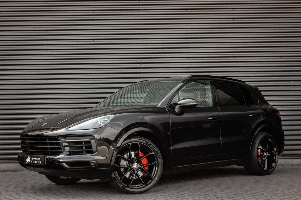 Porsche Cayenne 3.0 E-Hybrid FULL BLACK / PANO-DAK / SPORT C, Auto's, Automaat, Cayenne, 14 kWh, 2995 cc