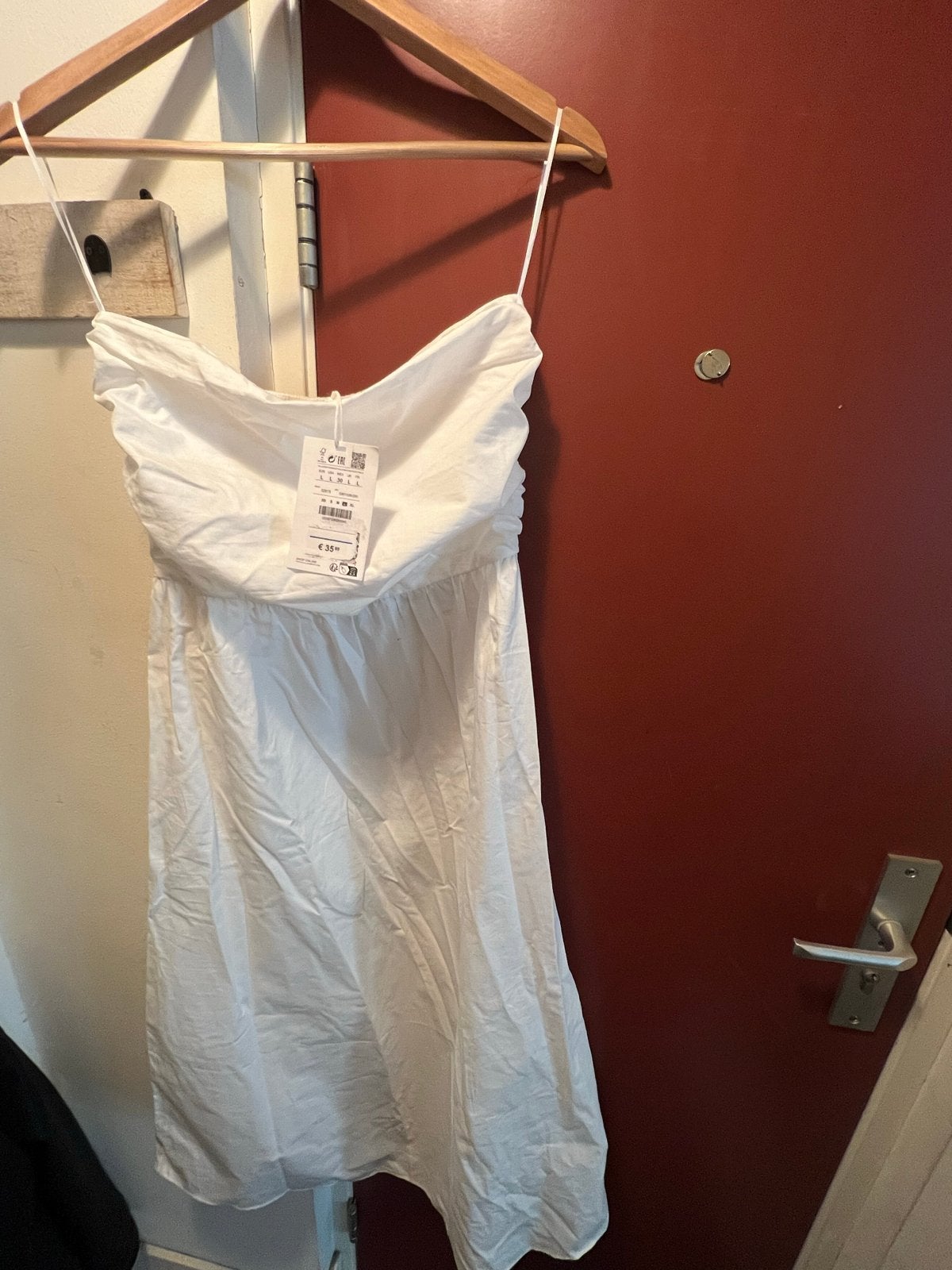 Nieuwe witte Pull&Bear zomerjurk, maat L, Ophalen, Wit, Maat 42/44 (L), Nieuw
