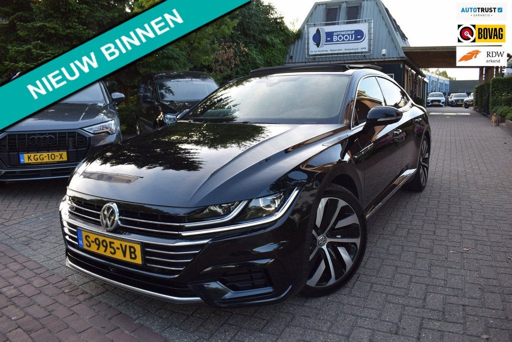 Volkswagen Arteon 2.0 TSI R-LINE PANO DAK/ADAP CRUISE/NAVI/A, Auto's, Volkswagen, Arteon, 1984 cc, Leder, Bedrijf