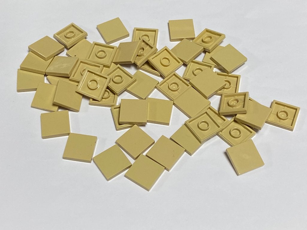 Partij 50x nieuwe 2x2 Lego tegels in diverse kleuren