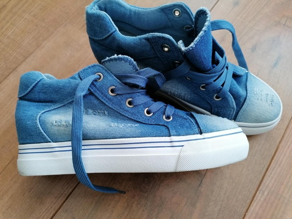 SUPER GAVE blauwe spijker gympen mt.38, Kleding | Dames, Schoenen, Blauw, Nieuw, Ophalen of Verzenden, Sneakers of Gympen