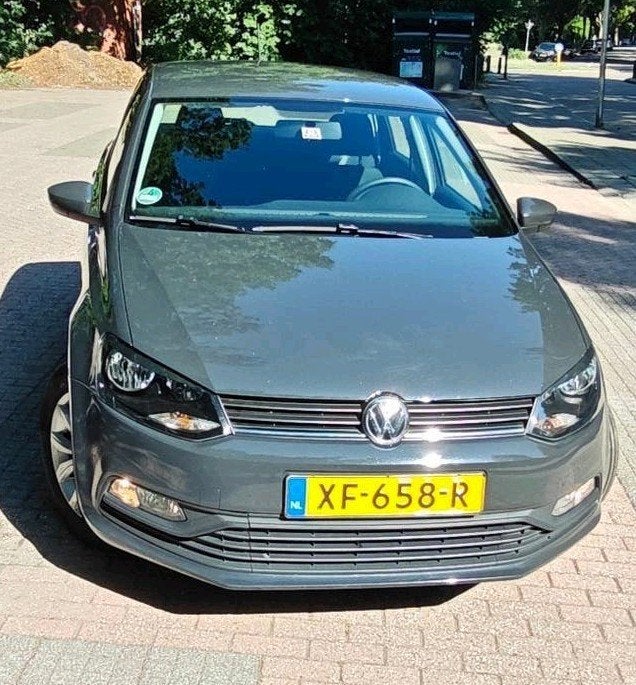 Volkswagen Polo 1.0 MPI 44KW 2016 Grijs Trekhaak APK 8-2027, Voorwielaandrijving, 40 €/maand, Handgeschakeld, Particulier
