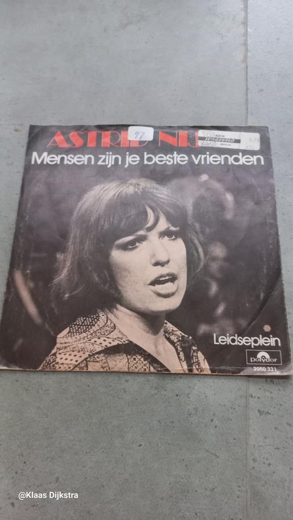 Astrid Nijgh - Mensen zijn je beste vrienden single, Ophalen of Verzenden, Gebruikt, Overige formaten