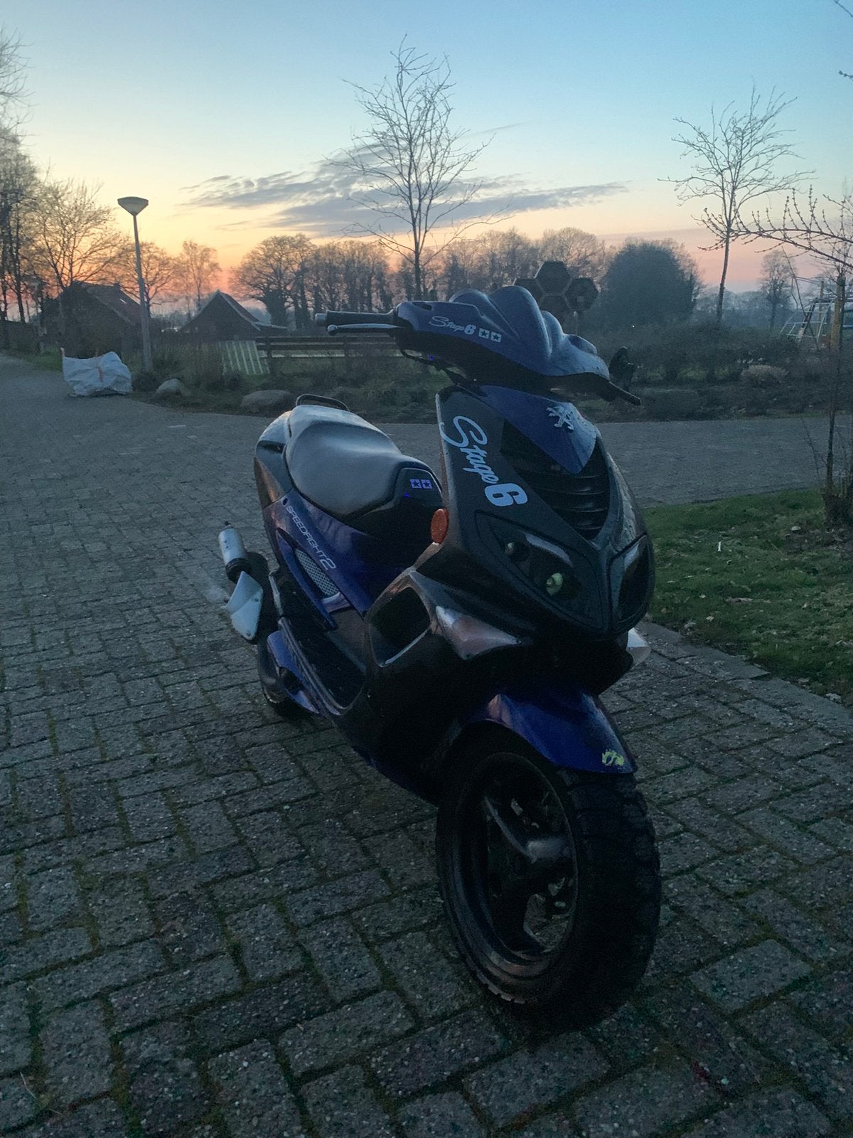 speedfight 2, Fietsen en Brommers, Ophalen