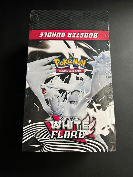 Pokémon White Flare Booster Bundle Display Sealed, Hobby en Vrije tijd, Verzamelkaartspellen | Pokémon, Zo goed als nieuw, Boosterbox