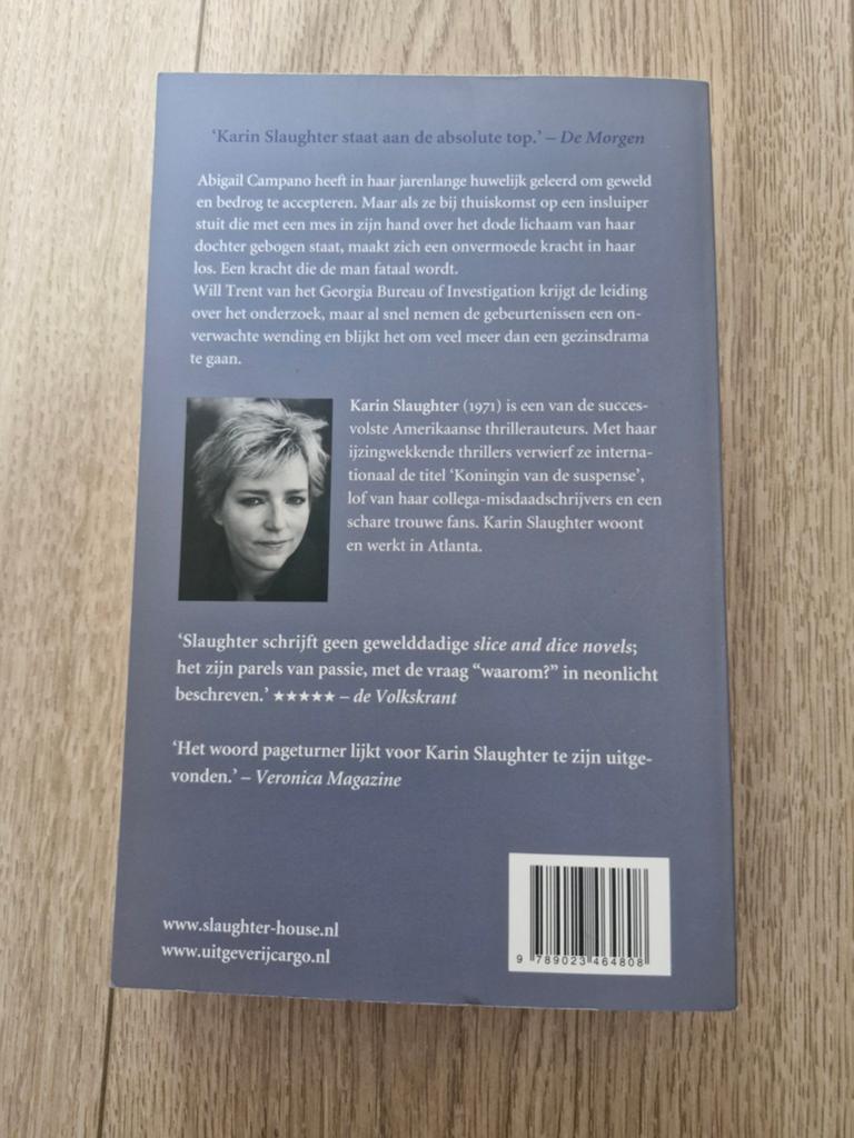 Karin Slaughter - Versplinterd, Ophalen of Verzenden, Zo goed als nieuw, Karin Slaughter