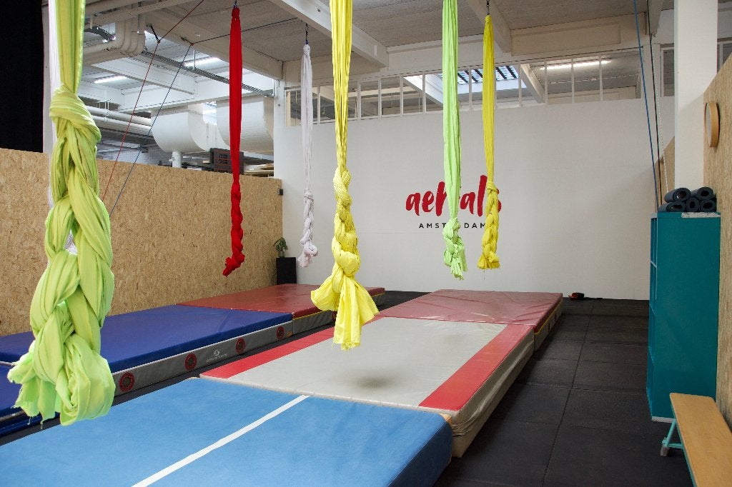 Sportstudio te huur — 120m², rigging, Sloterdijk (dag), Sport en Fitness, Ophalen, Nieuw
