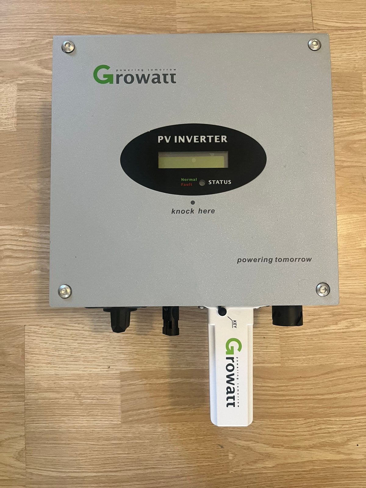 Growatt 1500-S omvormer met wifi module, Ophalen of Verzenden, Zo goed als nieuw, Growatt, Omvormer