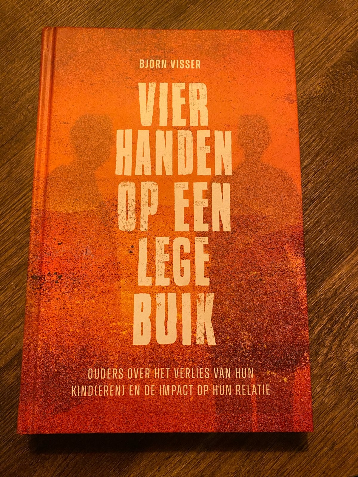 Vier Handen Op Een Lege Buik - Verlies van een Kind, Ophalen of Verzenden, Nieuw, Overige