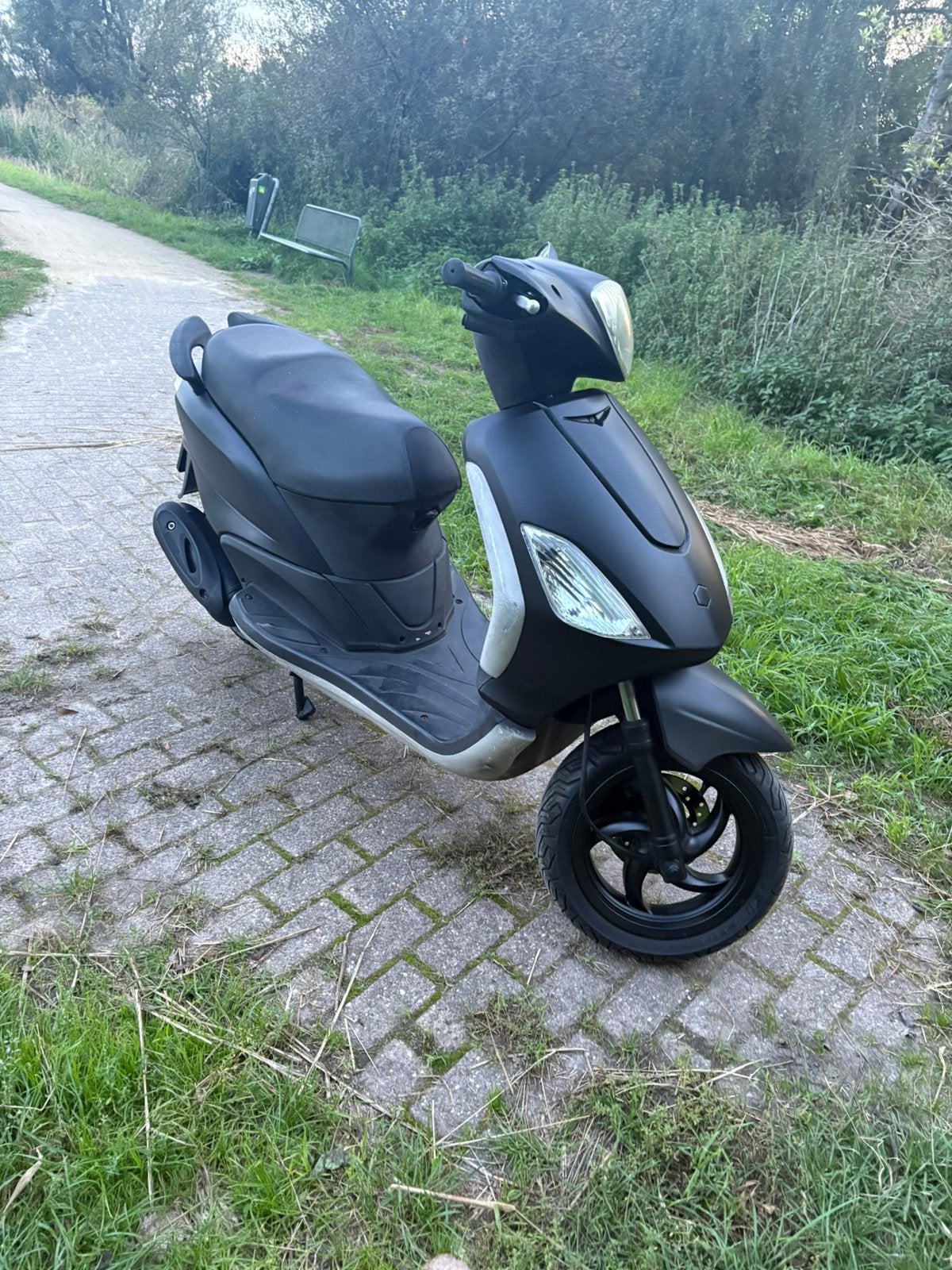Piaggio fly snor scooter ziet er nog keurig uit, Ophalen of Verzenden