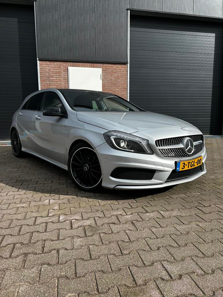 Mercedes-Benz A-Klasse A180 | Pano | Origineel NL | AMG line, Auto's, 4 cilinders, 122 pk, 695 kg, A-Klasse