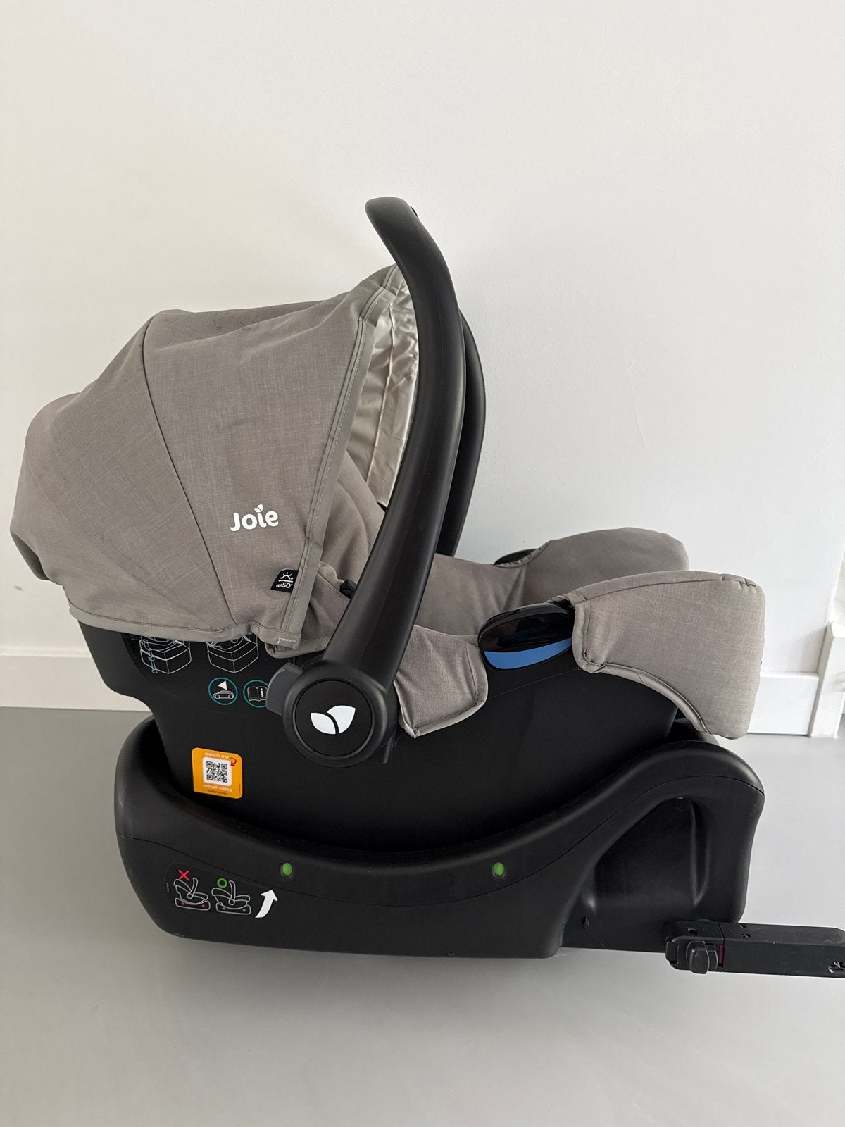 Joie Gemm i-Size autostoel + Joie i-base (isofix) + hoes, Zijbescherming, Zo goed als nieuw, Isofix, 0 t/m 13 kg