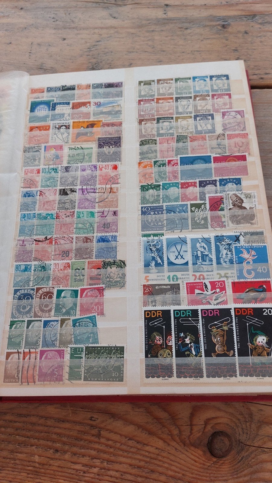 Grote collectie postzegels en eerstedagenveloppen, Postzegels en Munten, Ophalen of Verzenden, Nederland