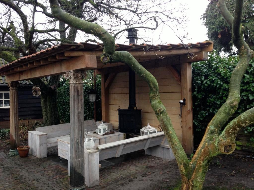 Robuuste antieke hardhouten palen met voet, Tuin en Terras, Tuinsets en Loungesets, Ophalen, Gebruikt, Meer dan 8 zitplaatsen