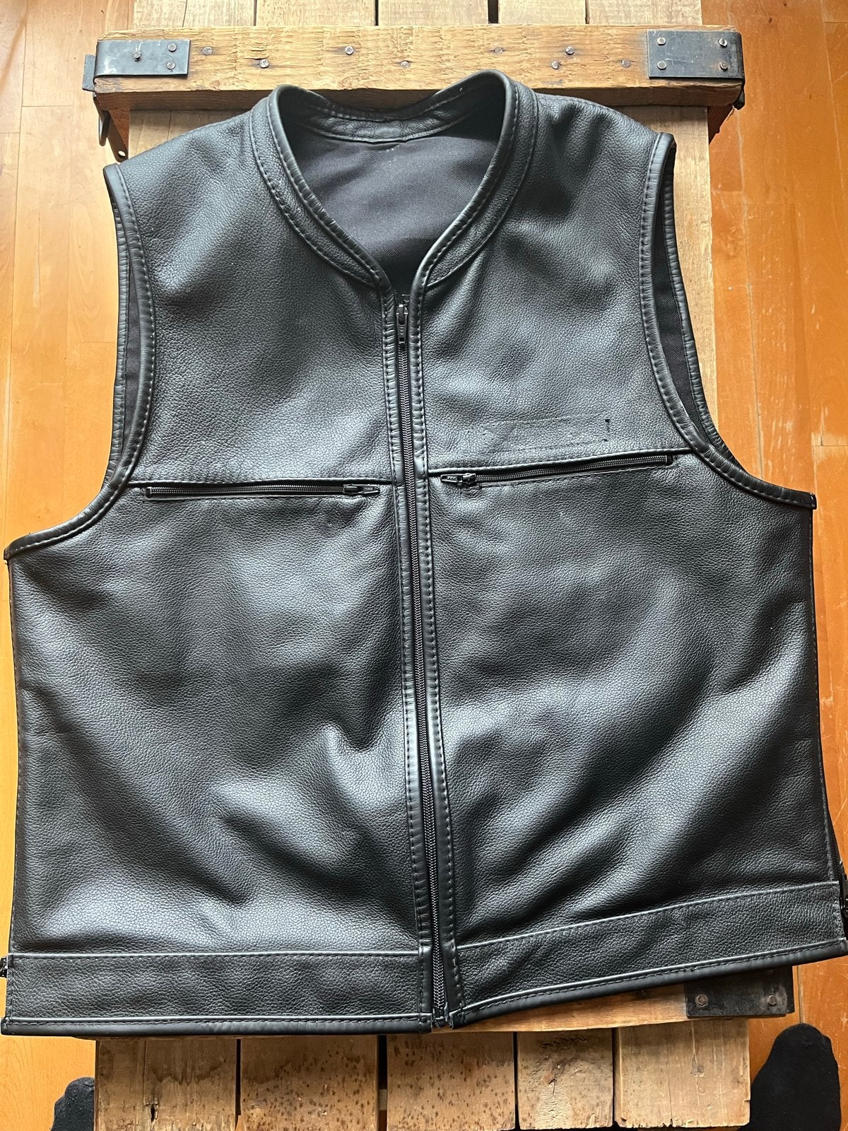 Handgemaakt Zwart leren motorvest met ritsen, Motoren, Kleding | Motorkleding, Ophalen of Verzenden, Tweedehands, Heren, Overige typen