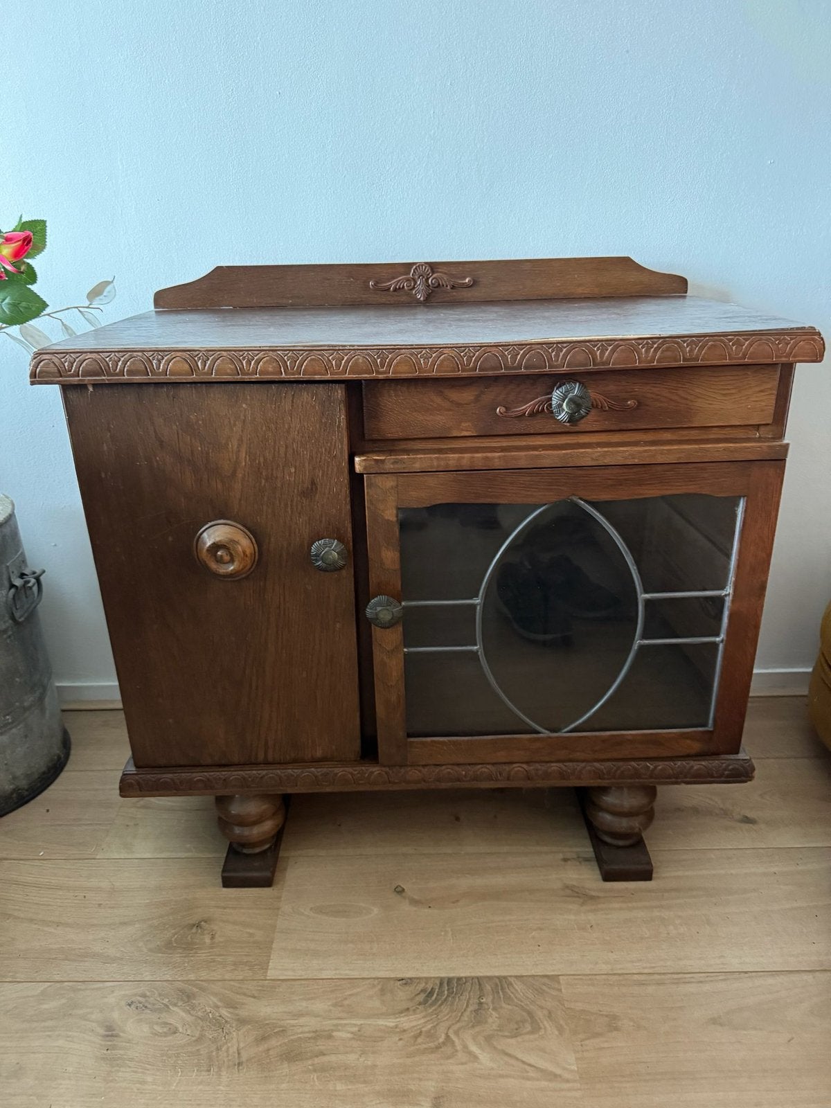 Antieken kastje, Ophalen, Gebruikt, 50 tot 100 cm, Glas