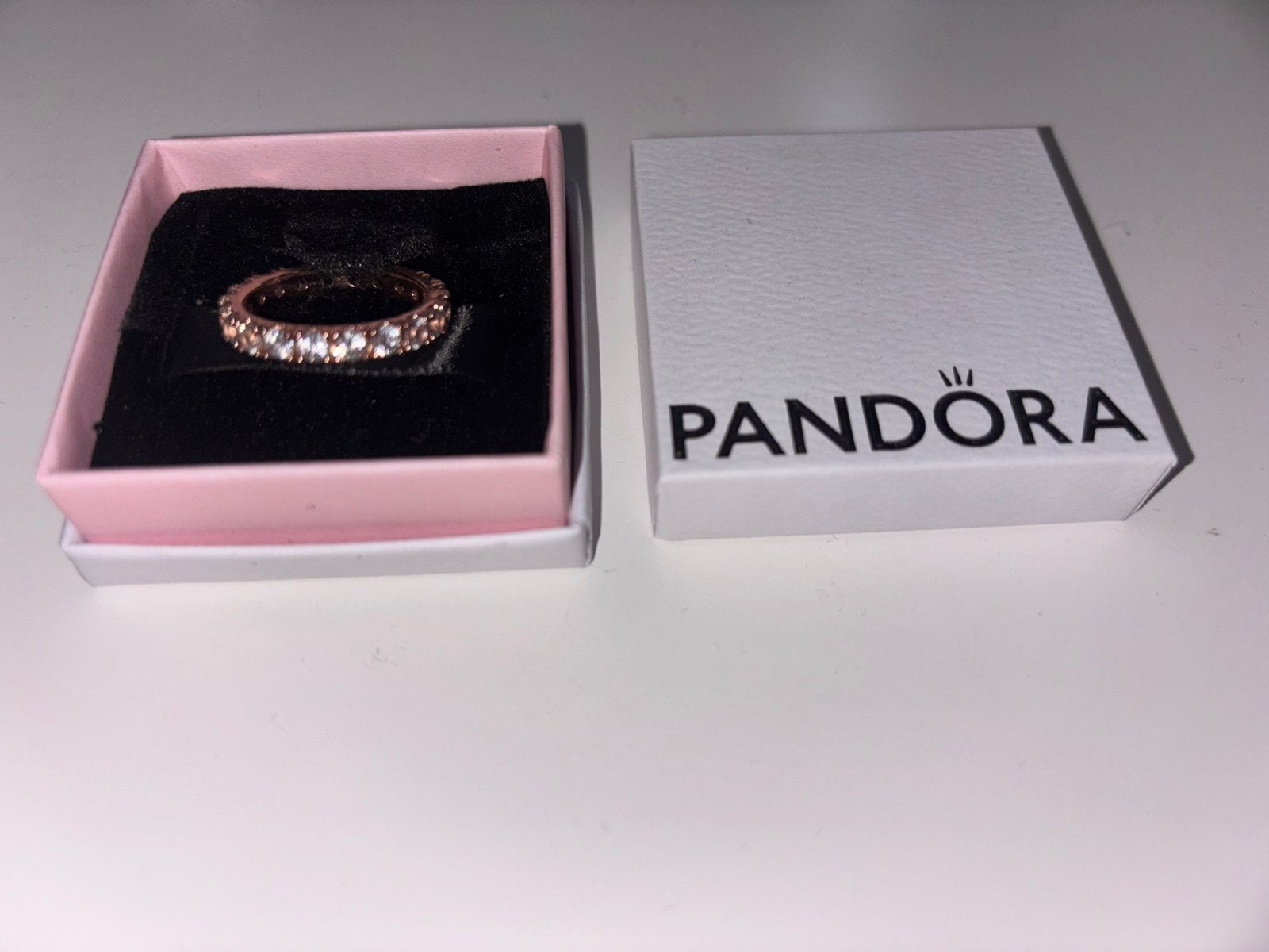 Pandora ring met diamanten, zo goed als nieuw, Overige materialen, 20 of groter, Ophalen of Verzenden, Zo goed als nieuw