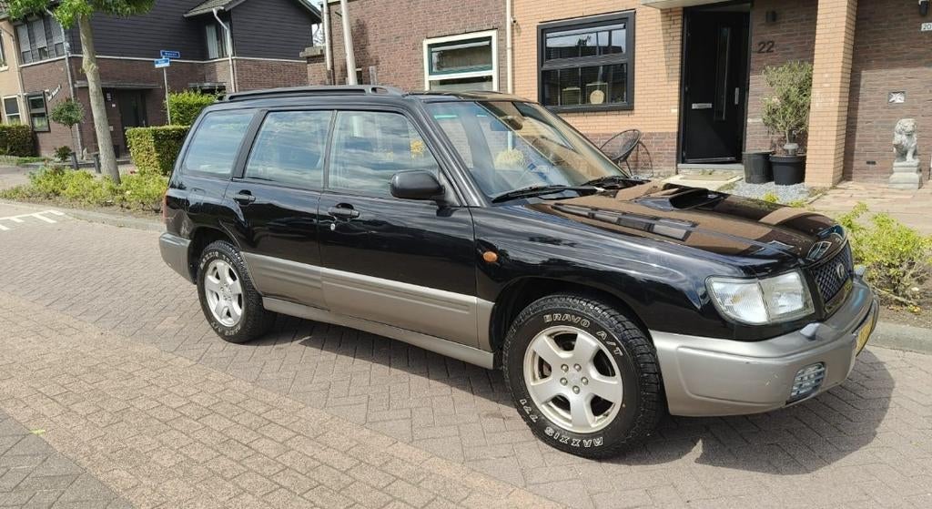 Subaru Forester 2.0 Turbo 2000 Zwart, Auto's, Subaru, 1994 cc, 1380 kg, 1800 kg, 4 cilinders