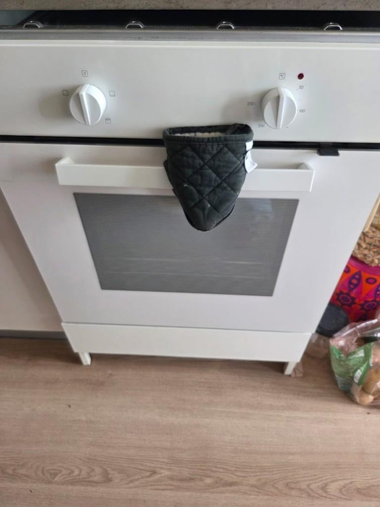 IKEA oven met ovenkast 60 cm (LAGAN + ENHET), Ophalen, Hete lucht, Zo goed als nieuw, Oven met grill