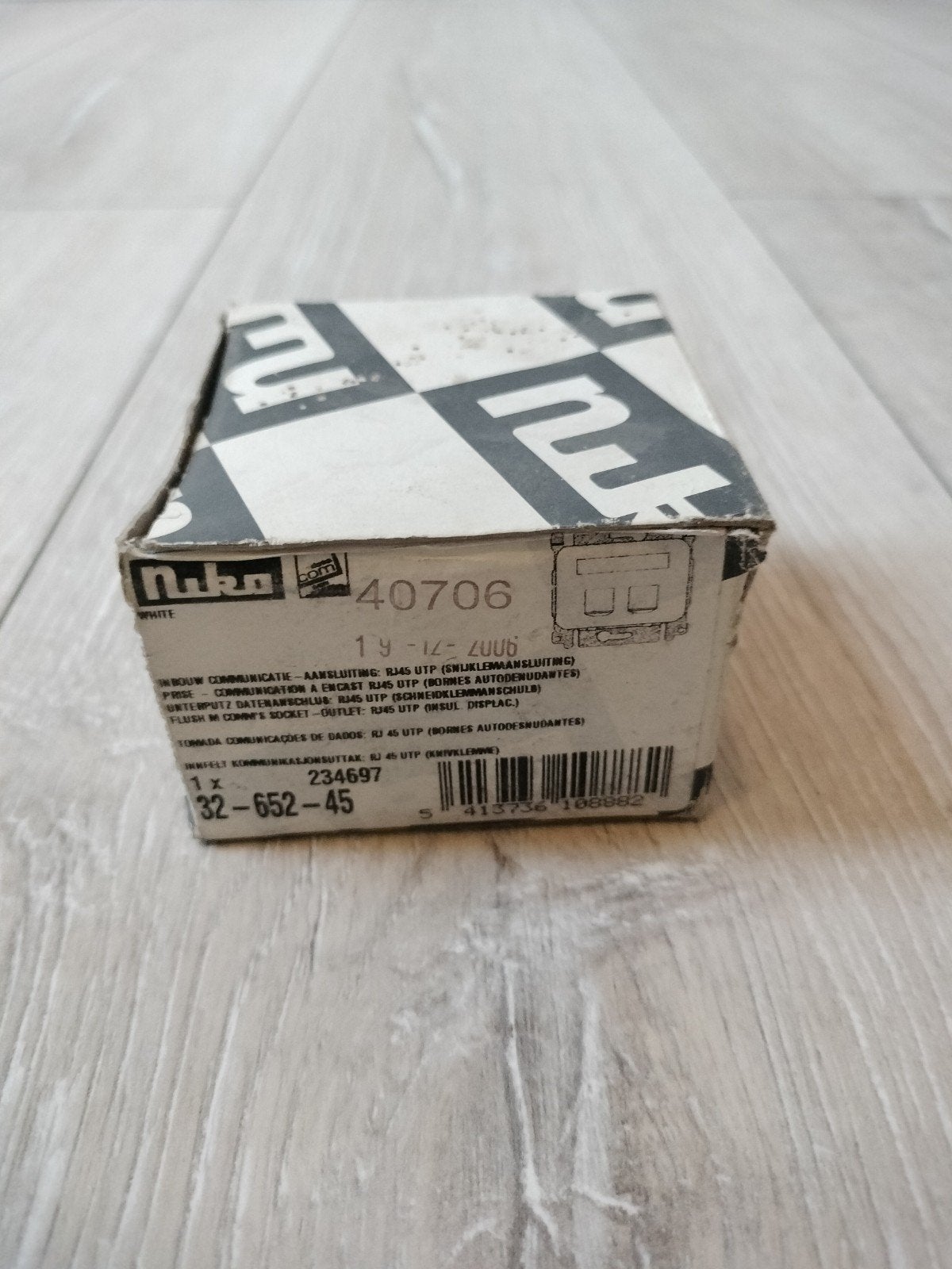 Niko RJ45 UTP Wandcontactdoos - Nieuw in doos, Ophalen, Nieuw