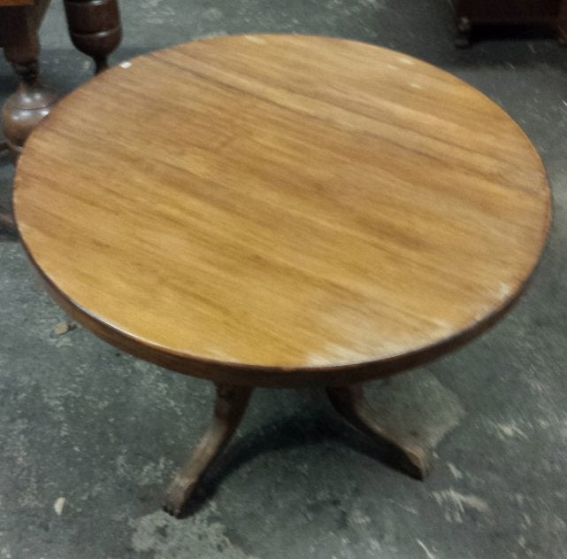 Tafel massief eiken hout is bewerkt leeuwenpoten, Ophalen