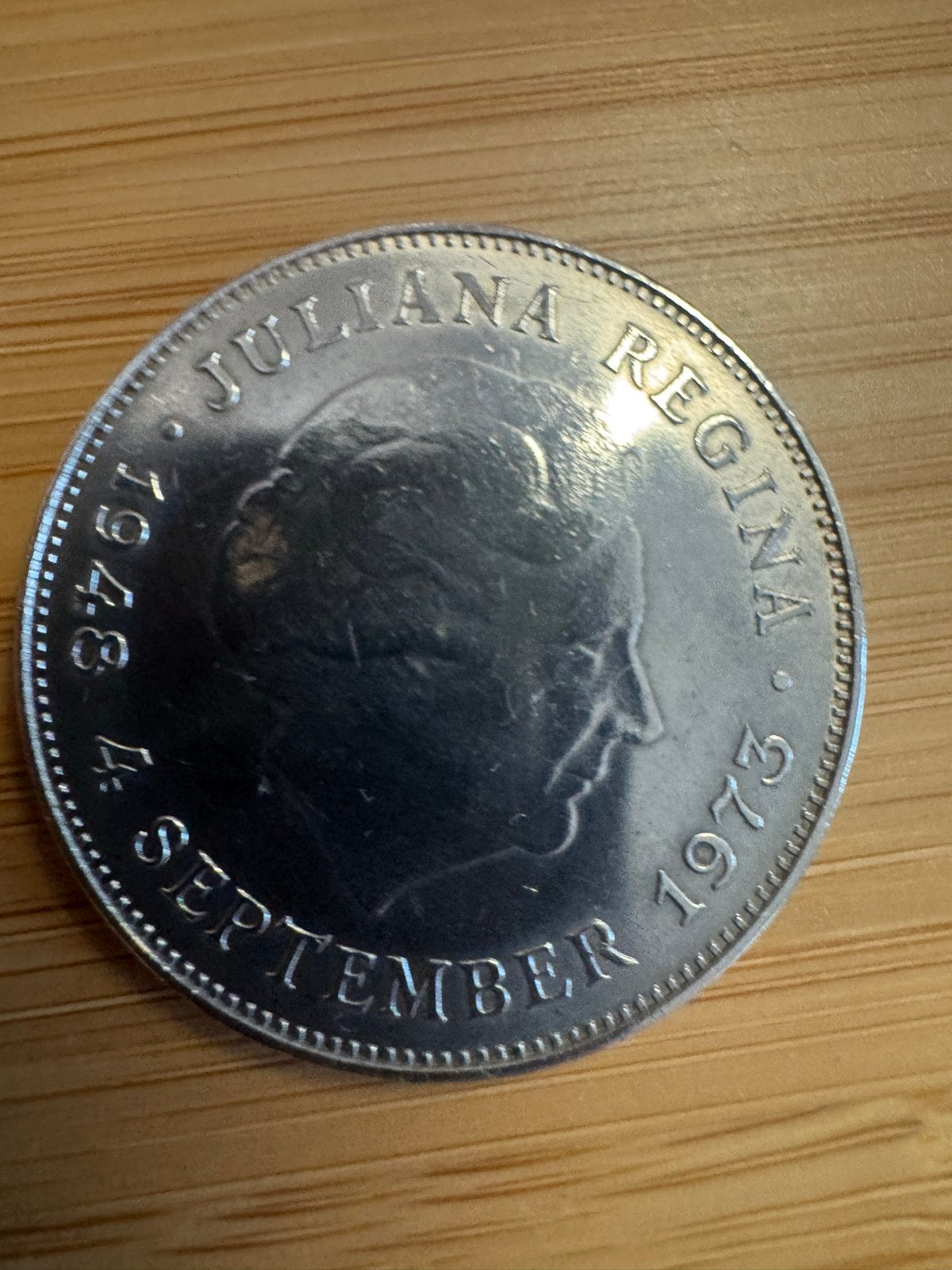 Zilveren 10 Gulden Munt Koningin Juliana 1973, Koningin Juliana, Zilver, Ophalen of Verzenden, Losse munt