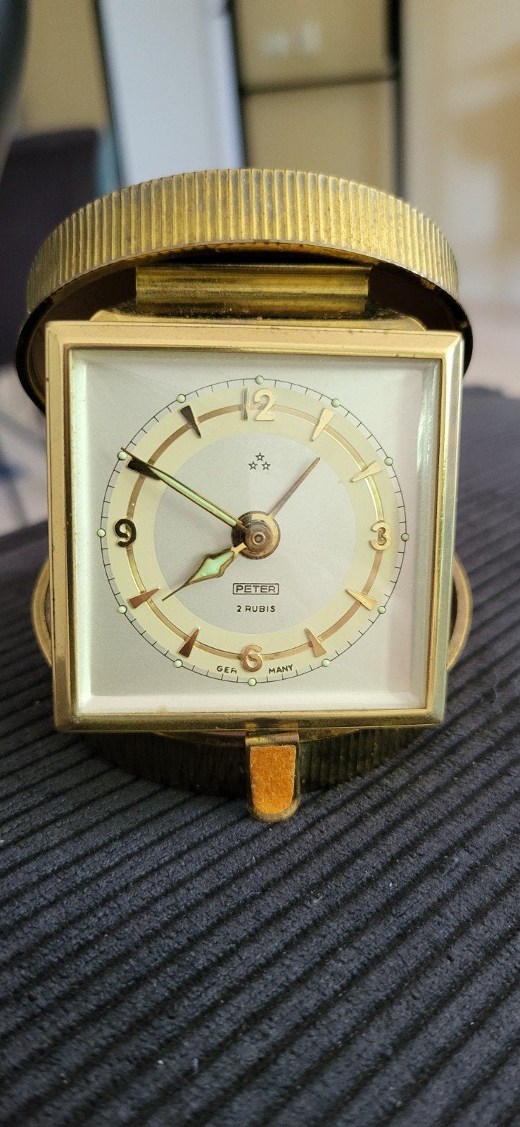 Vintage goudkleurige reiswekker in leren etui, Ophalen of Verzenden