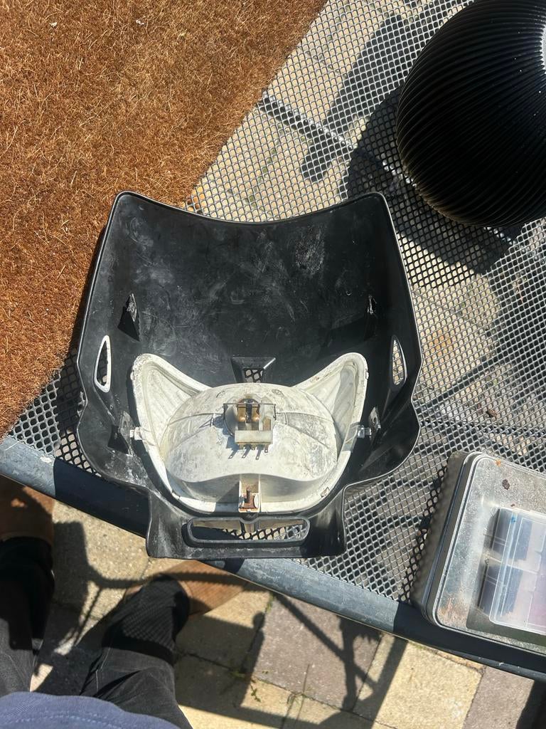 Derbi koplamp spoiler, Ophalen of Verzenden, Gebruikt, Koplamp