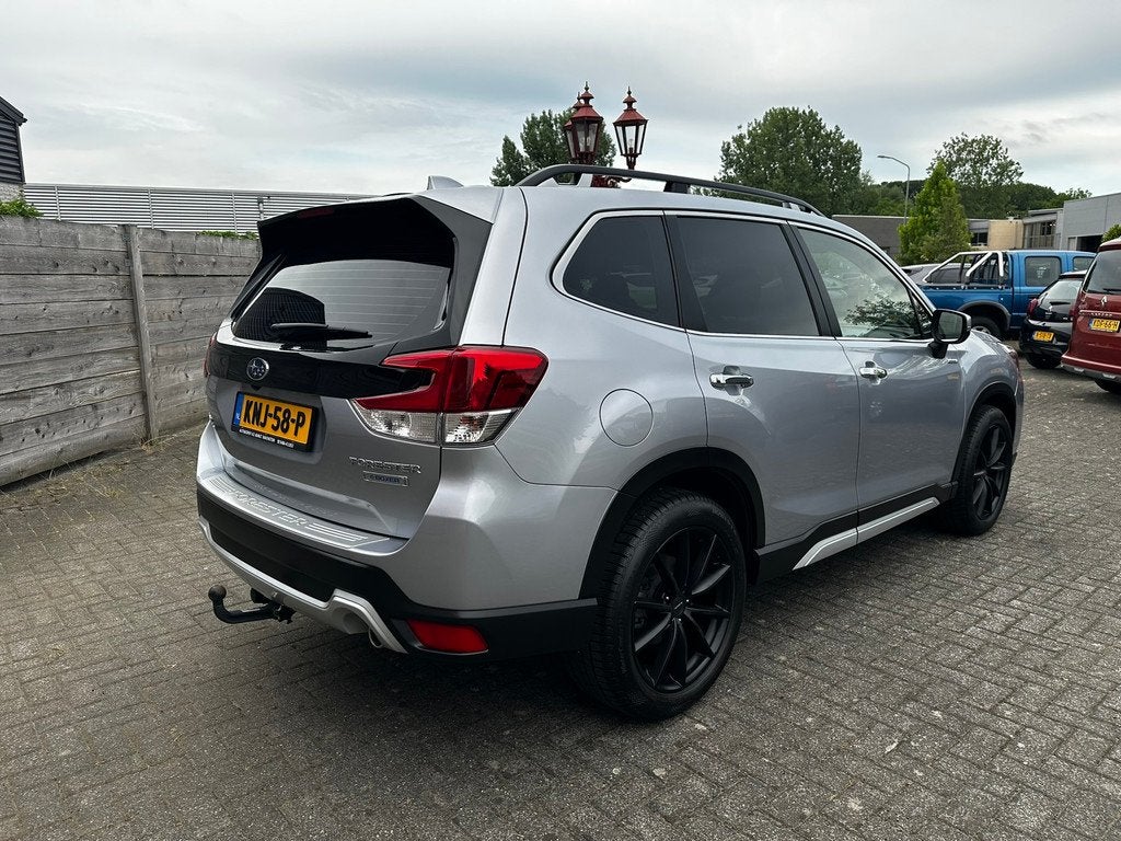 Subaru Forester 2.0i e-Boxer Comfort | Afn. Trekhaak | Camer, Auto's, Subaru, 4 cilinders, Leder en Stof, Bedrijf, Forester