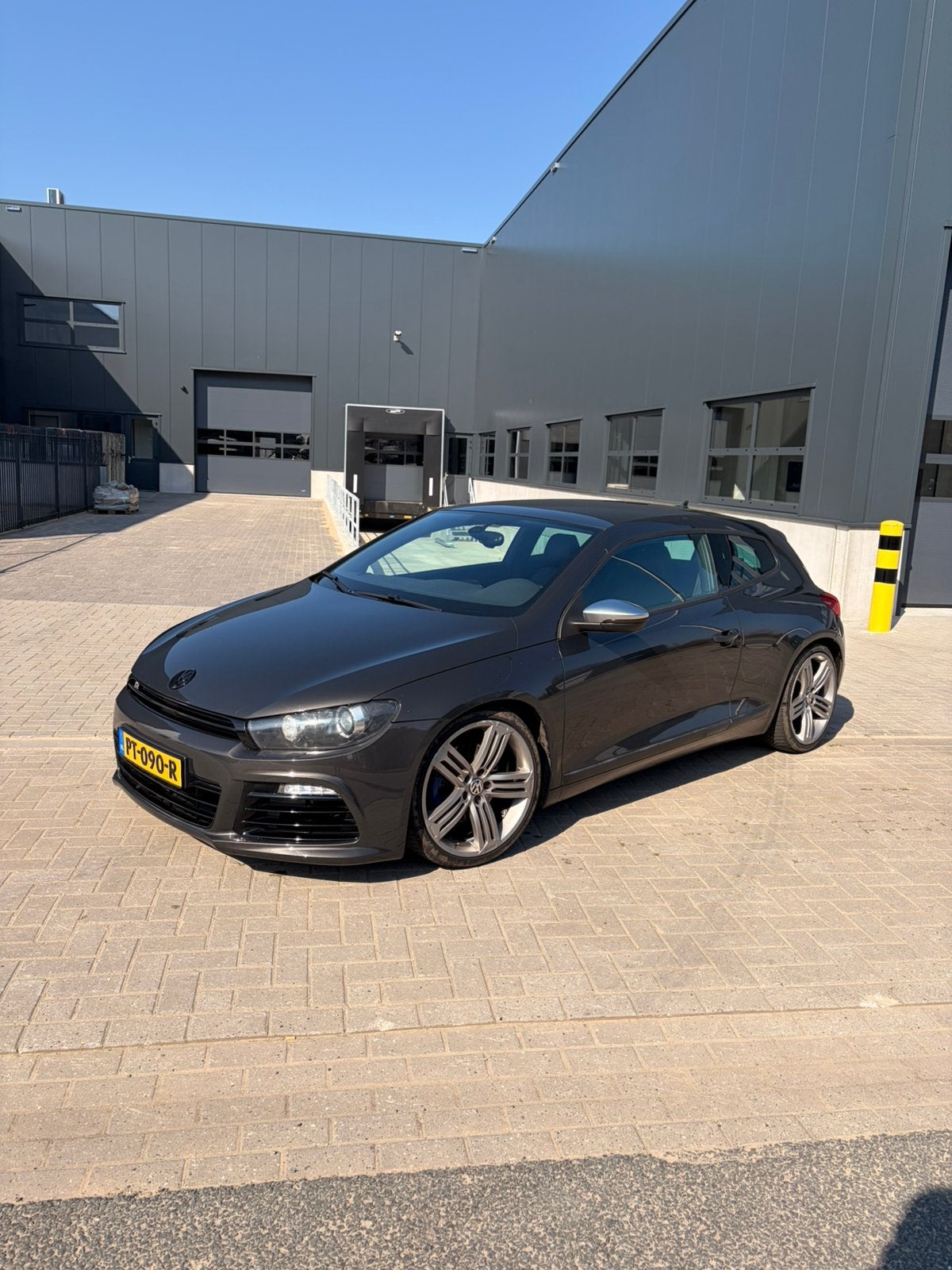 Scirocco 1.4 R 155pk uniek!, Auto's, Volkswagen, Voorwielaandrijving, Zwart, 4 cilinders, Bruin