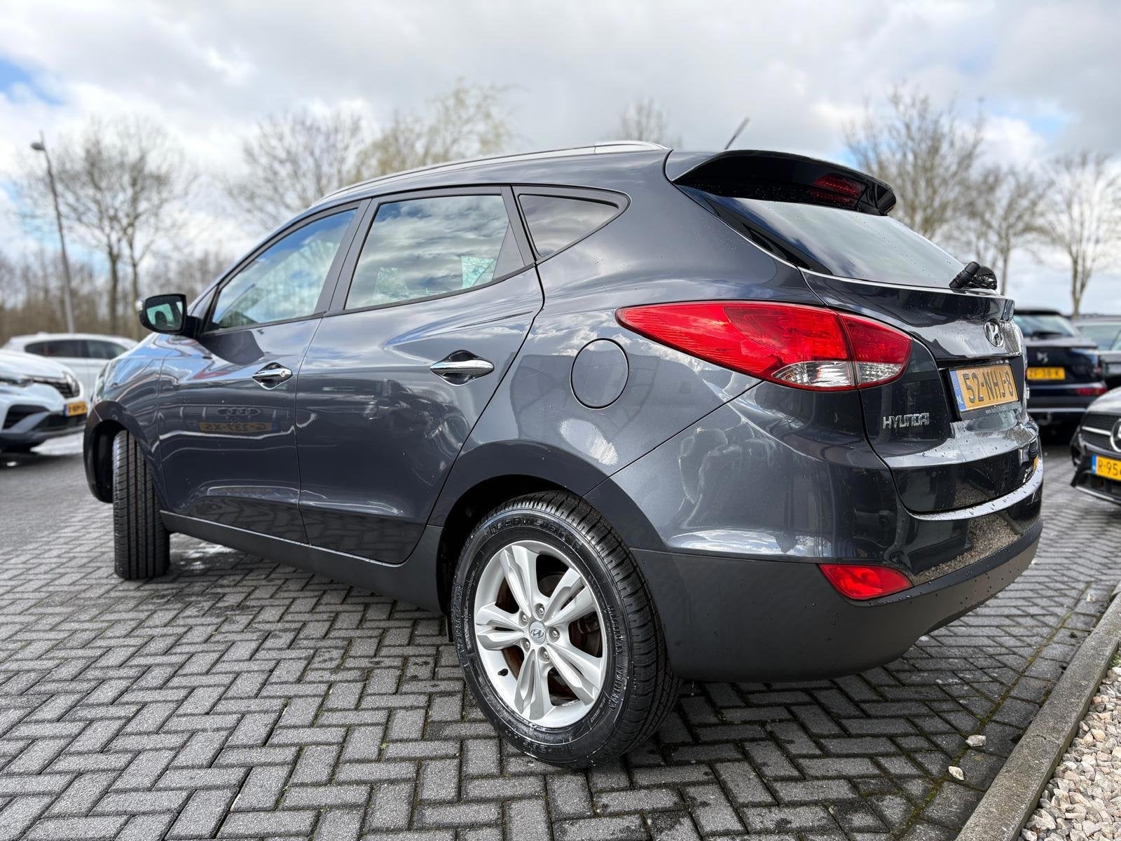 Hyundai Ix35 2.0i Style | NIEUWE APK | 4 NIEUWE BANDEN | RIJ, Auto's, Gebruikt, 4 cilinders, Leder en Stof, 163 pk