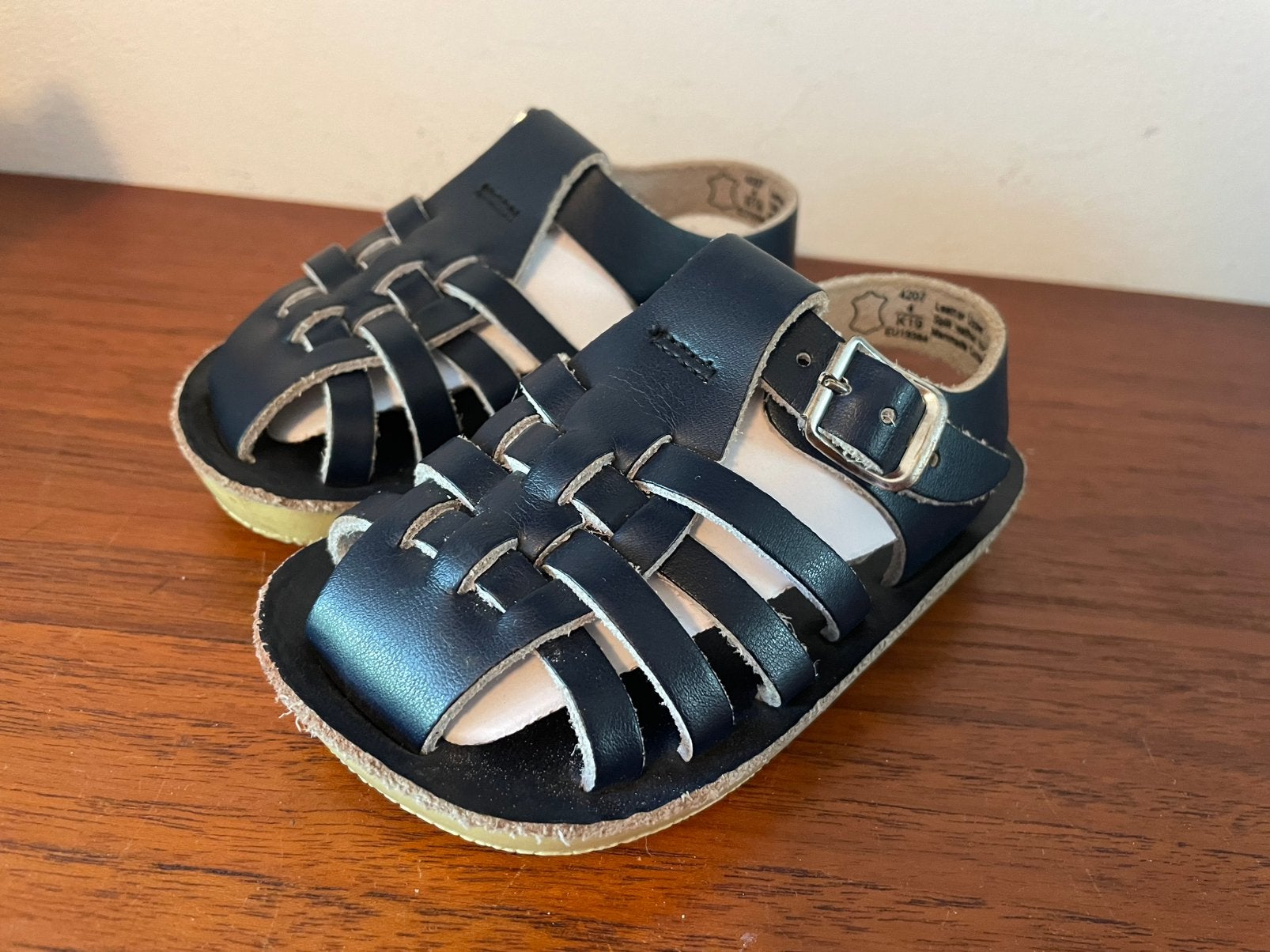 Sun San Salt Water Sandals Sailor Navy  us4 / eu 19, Jongen of Meisje, Overige typen, Nieuw, Ophalen of Verzenden