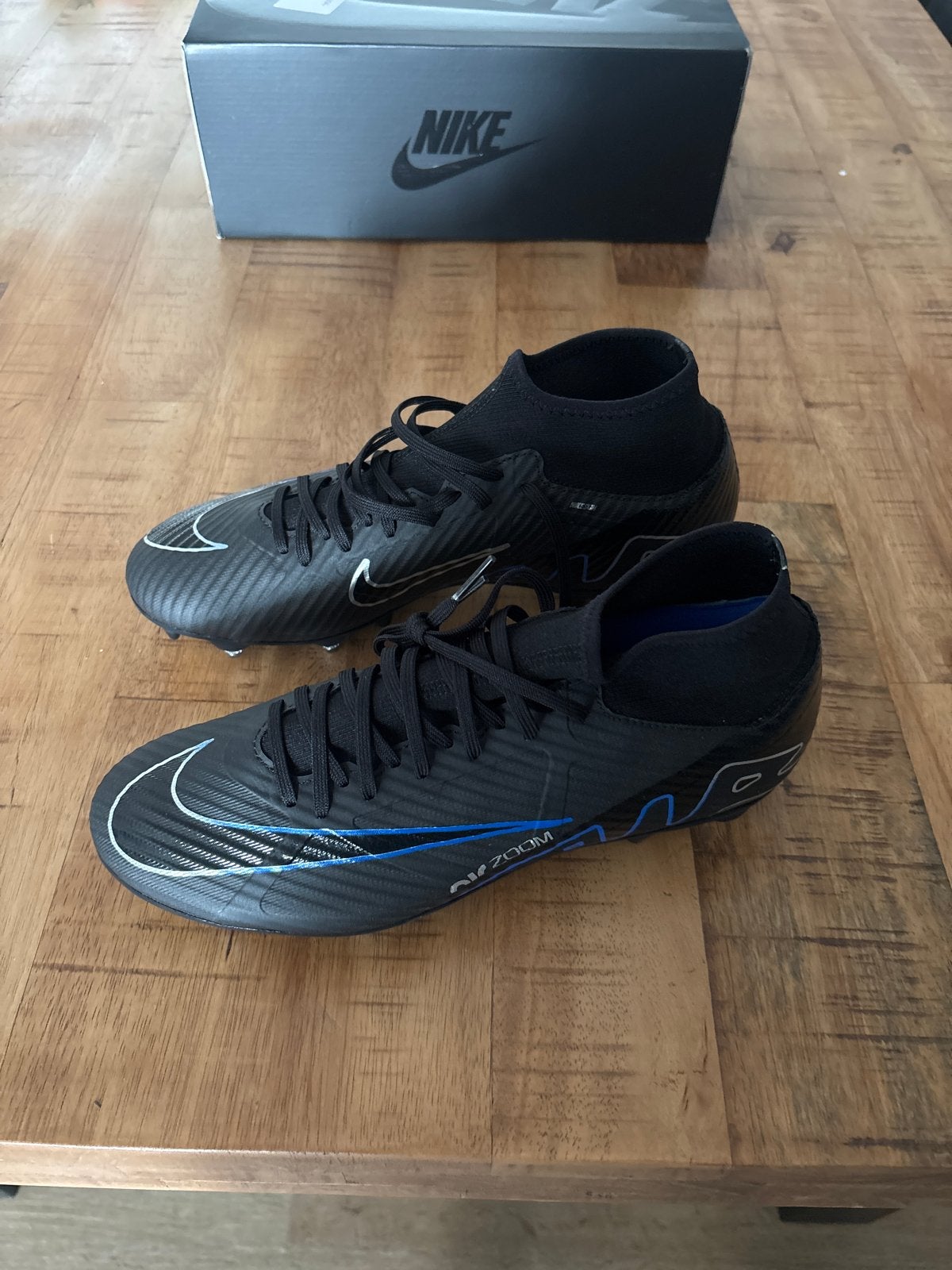 Nike Zoom Vomero 5 Voetbalschoenen Maat 42 Nieuw, Sport en Fitness, Maat XS of kleiner, Schoenen, Nieuw, Ophalen of Verzenden