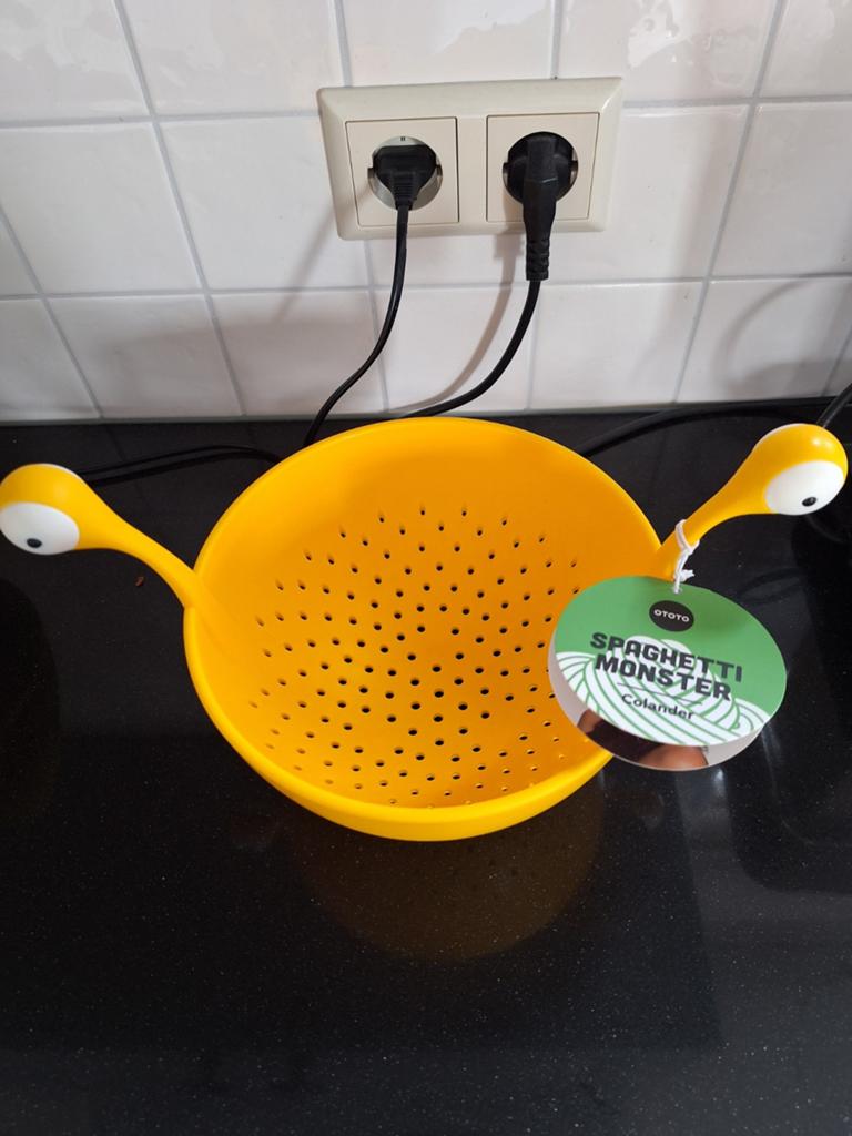 OTOTO spaghetti monster vergiet NIEUW, Ophalen of Verzenden, Nieuw, Kunststof, Geel