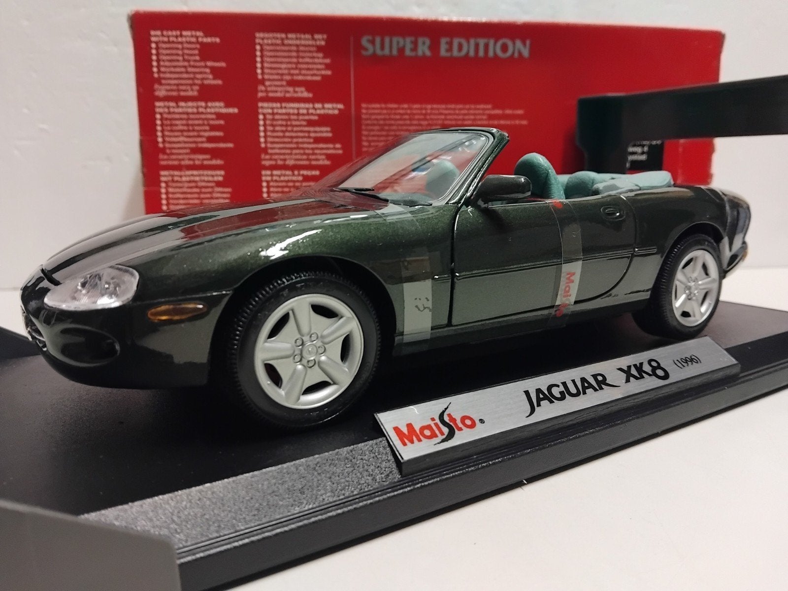 Jaguar XK 8 Convertible dark green 1996 Maisto metal 1:18 KR, Ophalen of Verzenden, Zo goed als nieuw, Auto, Maisto