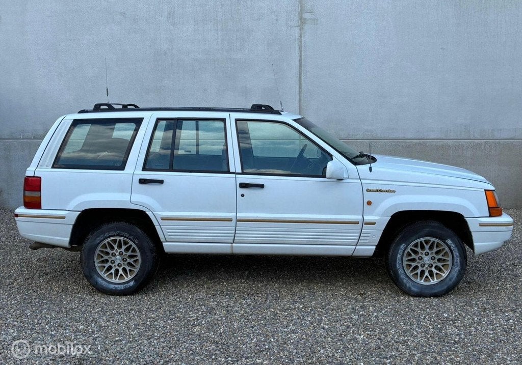 Jeep Grand Cherokee 4.0i 4 WD BARNFIND / SCHUURVONDST, Automaat, Gebruikt, Wit, Leder
