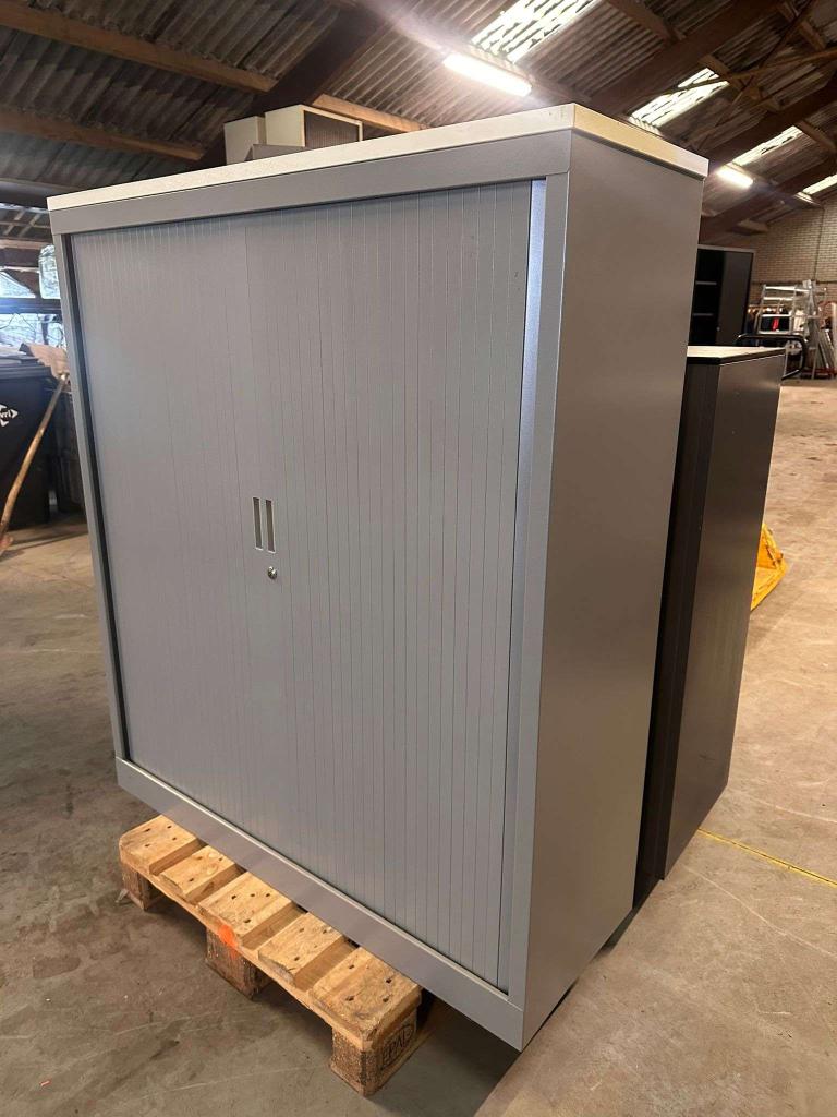 Nette halfhoge archiefkast roldeurkast dossierkast kast, Gebruikt, 100 tot 150 cm, 100 tot 150 cm, Niet ingevuld