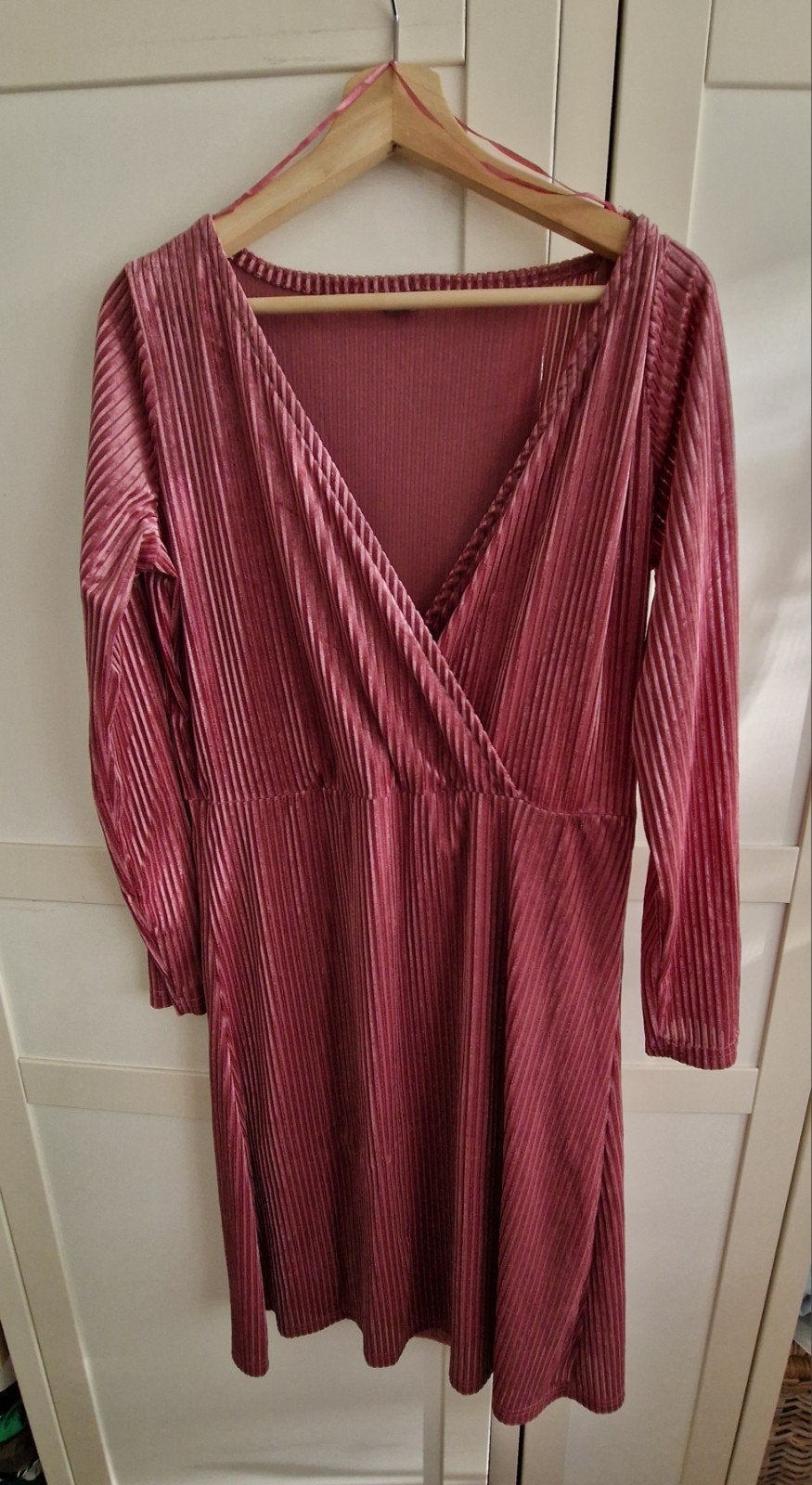 Roze velours ribstof jurk Zeeman maat 46 lange mouw, Zeeman, Maat 46/48 (XL) of groter, Ophalen of Verzenden, Zo goed als nieuw