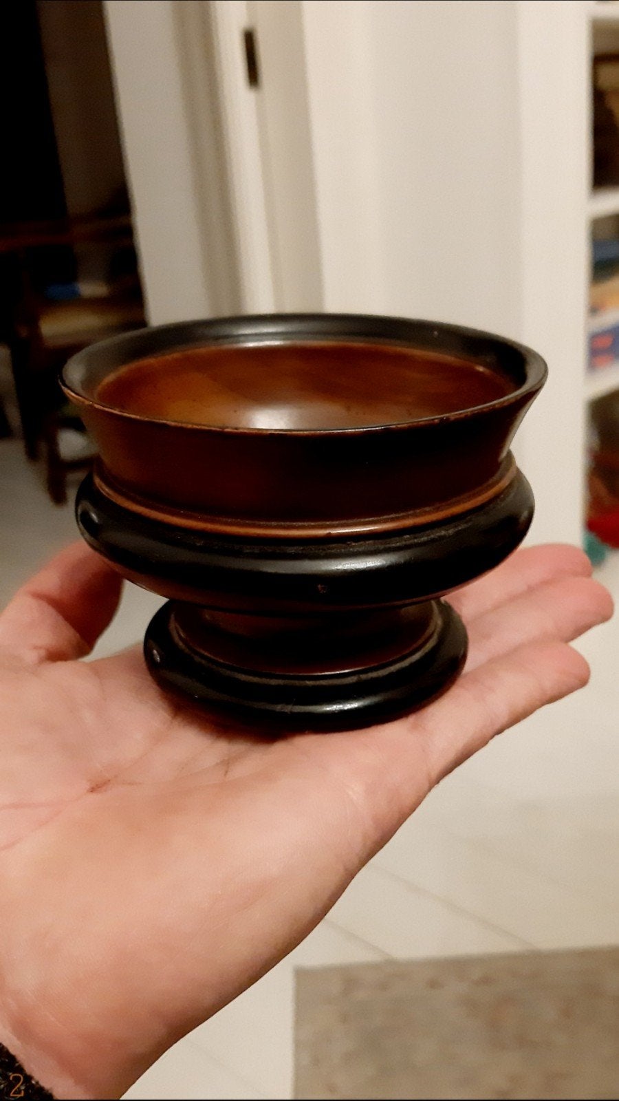 Dit houten kluwenbakje / knottenbakje is in het midden van d, Overige materialen, Rond, Ophalen of Verzenden, Minder dan 40 cm