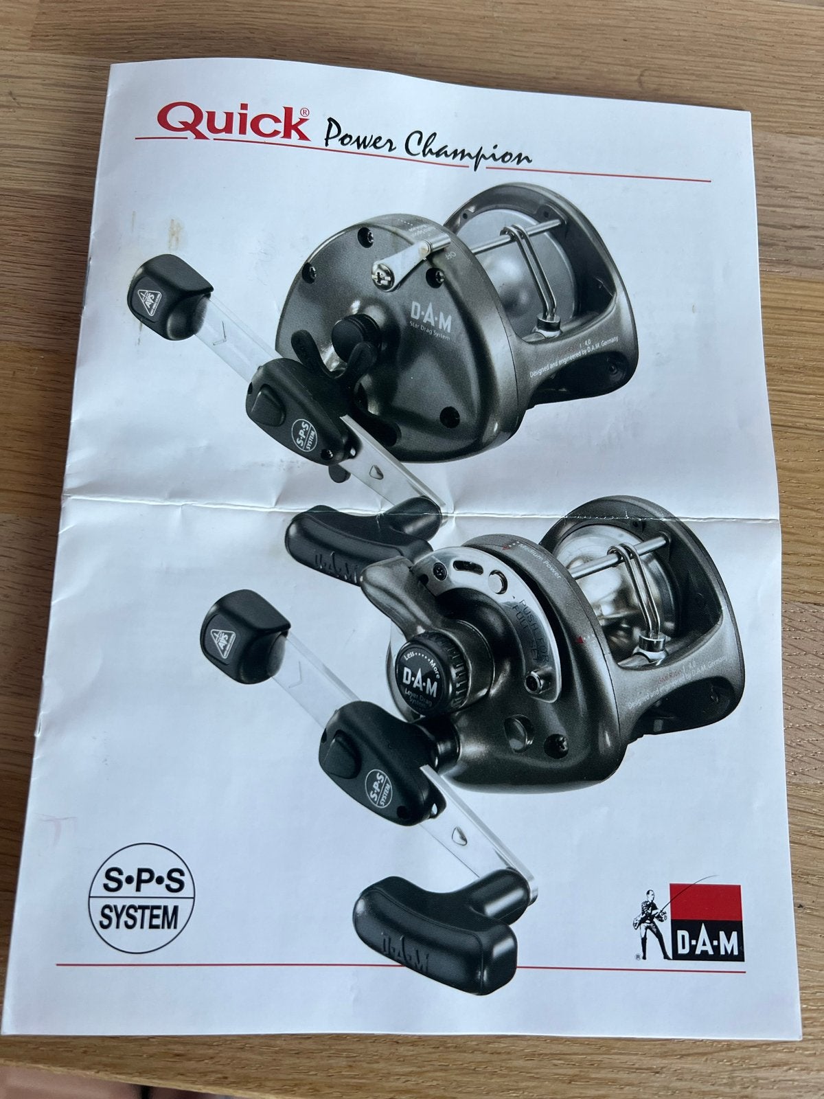 D.A.M. Quick Power Champion 215 LS Multiplier Reel, Ophalen of Verzenden, Zo goed als nieuw, Molen