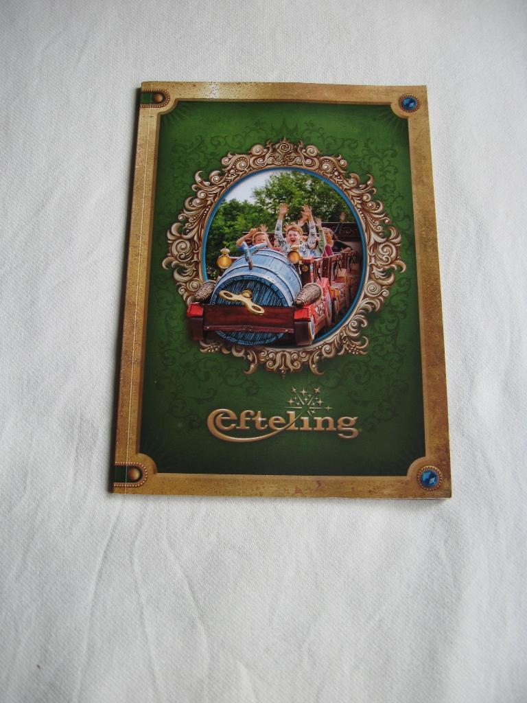 Efteling jaarboekje (foto jaarboekje) 2021, Ophalen of Verzenden, Gebruikt, Overige typen